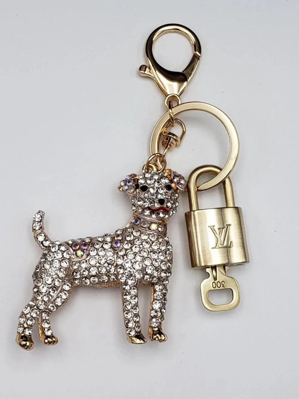 Authentic LV Gold Padlock 🔒Unbranded Dog Keychain Charm for Louis Vuitton Bags - Picture 6 of 10